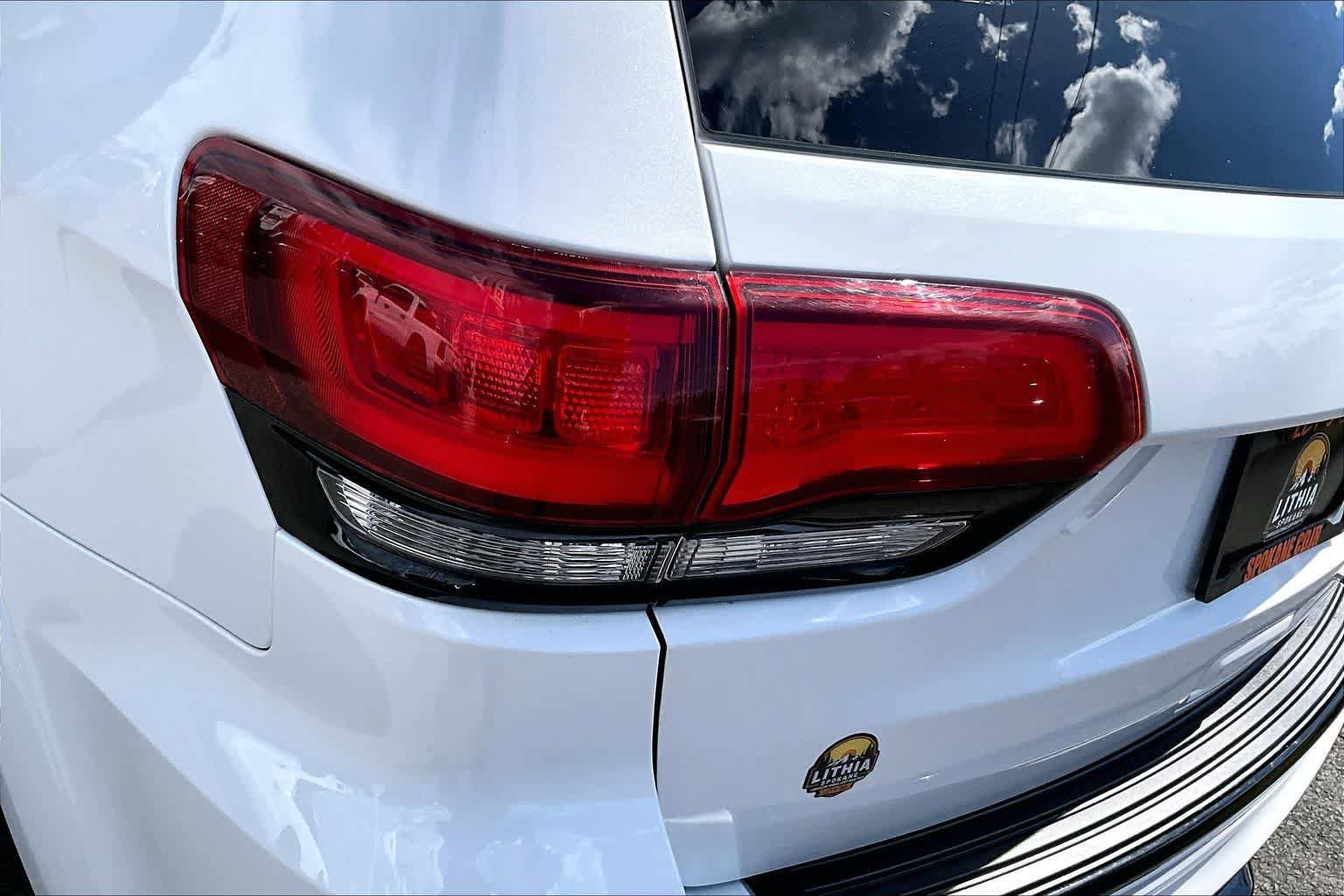 Used 2019 Jeep Grand Cherokee SRT AWD/4WD image 32