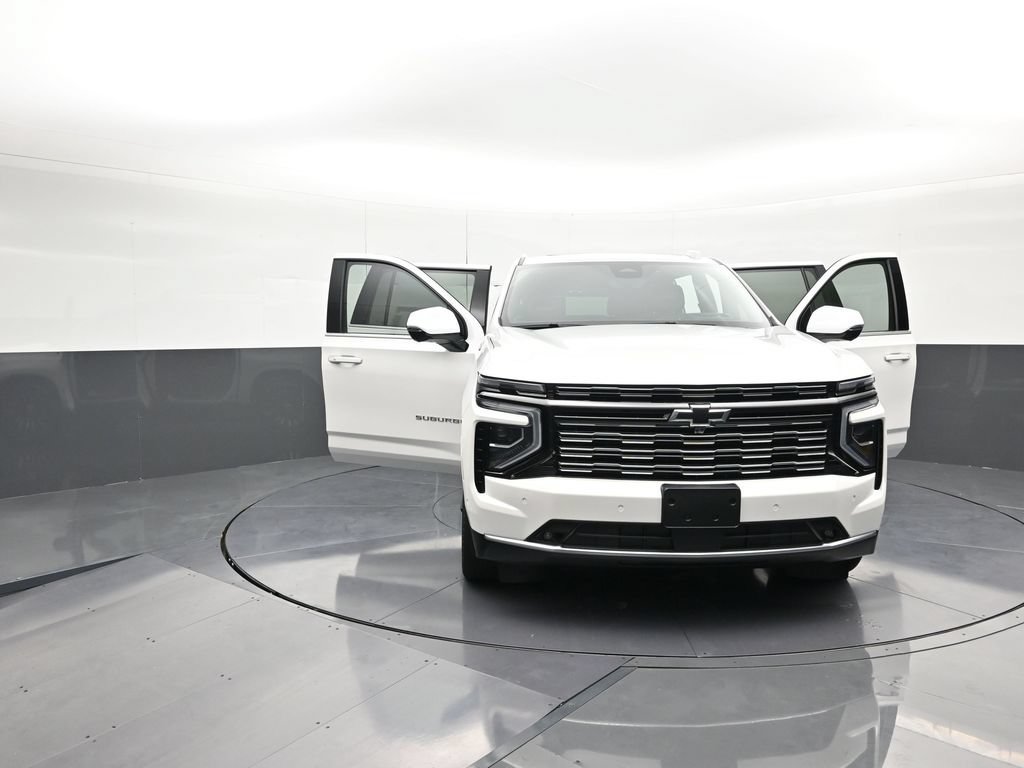 Used 2025 Chevrolet Suburban High Country AWD/4WD image 33