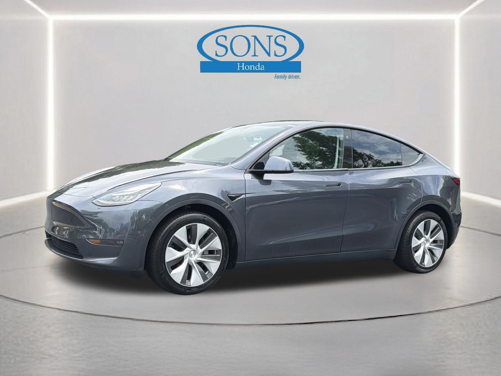 Used 2021 Tesla Model Y Long Range AWD/4WD image 19