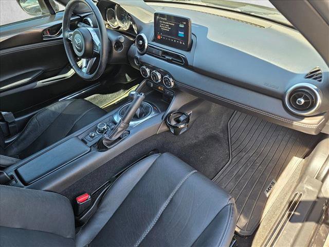 Used 2020 MAZDA MX-5 Miata Grand Touring image 16