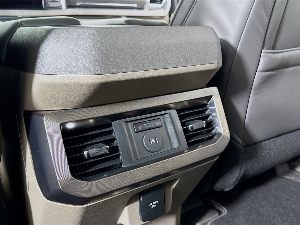 Used 2026 Ford F450 Platinum w/ Platinum Plus Package image 23