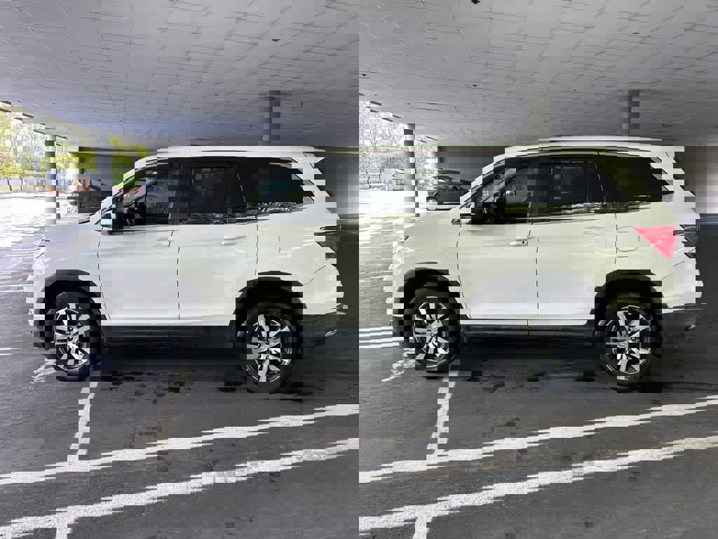 Used 2017 Honda Pilot EX image 23