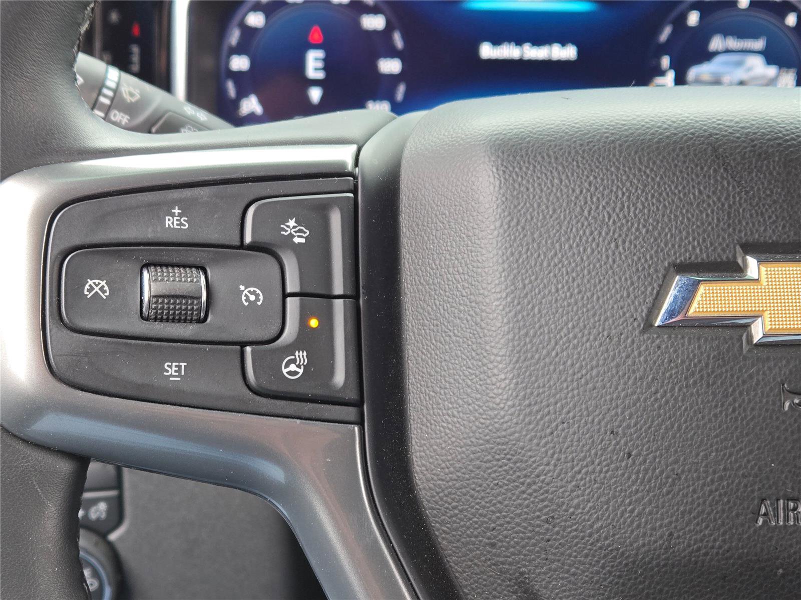 Used 2023 Chevrolet Silverado 1500 LT AWD/4WD image 26