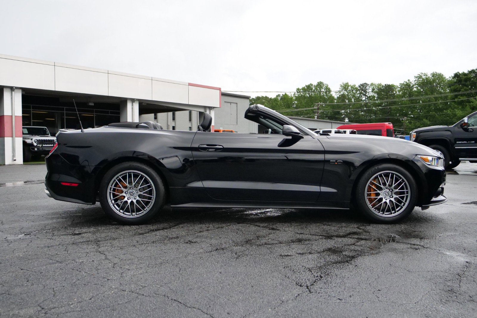 Used 2016 Ford Mustang GT Premium RWD image 20