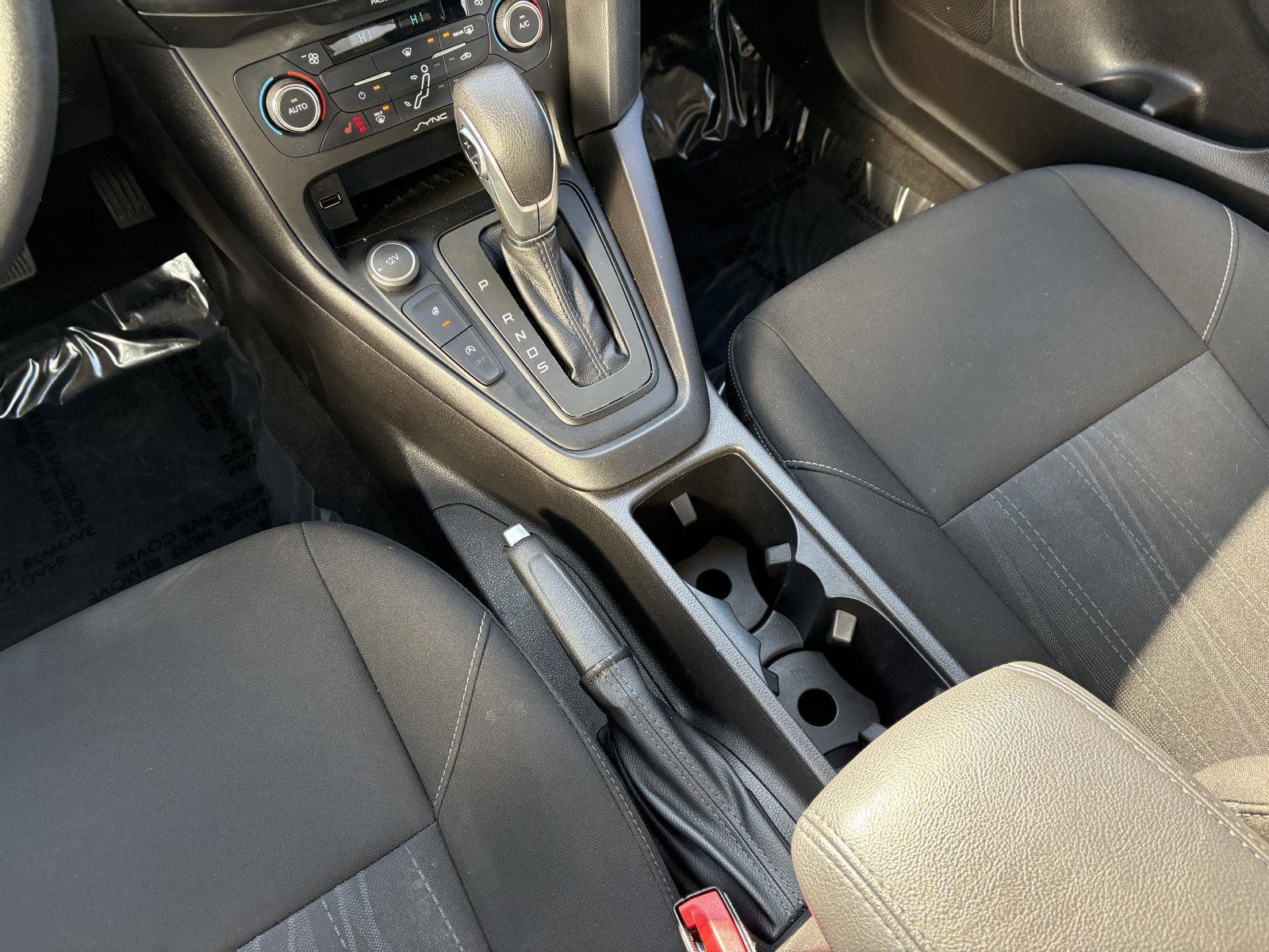 Used 2017 Ford Focus SE image 14