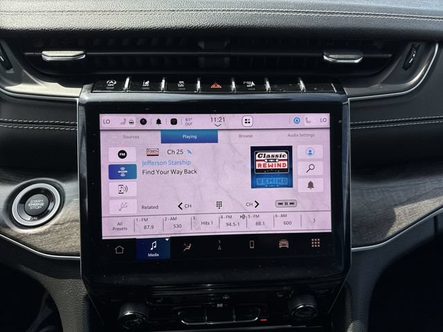 Used 2023 Jeep Grand Cherokee Limited AWD/4WD image 13
