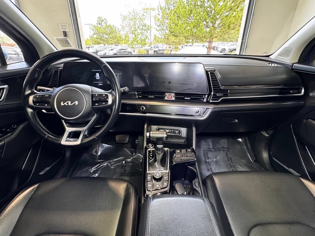 Used 2025 Kia Sportage EX AWD/4WD image 14