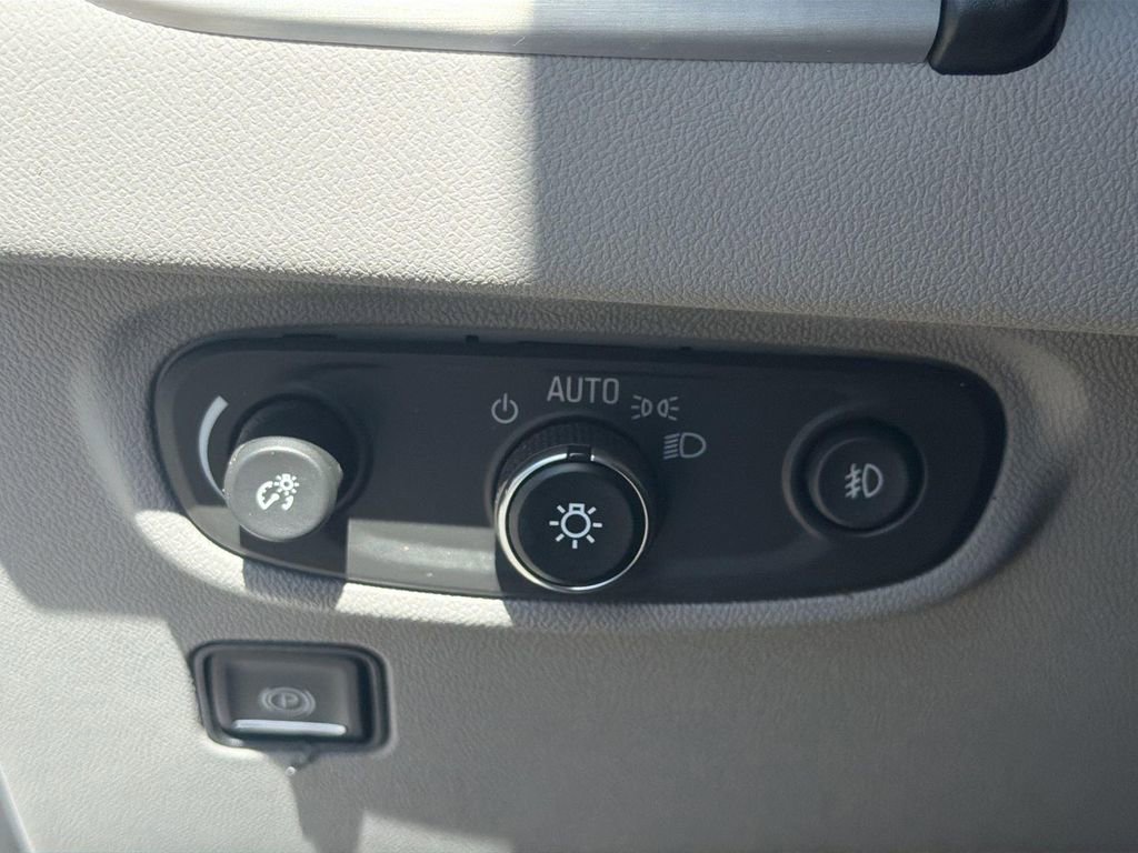 Used 2022 GMC Terrain SLT AWD/4WD image 19