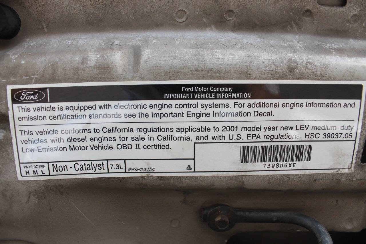 Used 2001 Ford Excursion XLT image 20