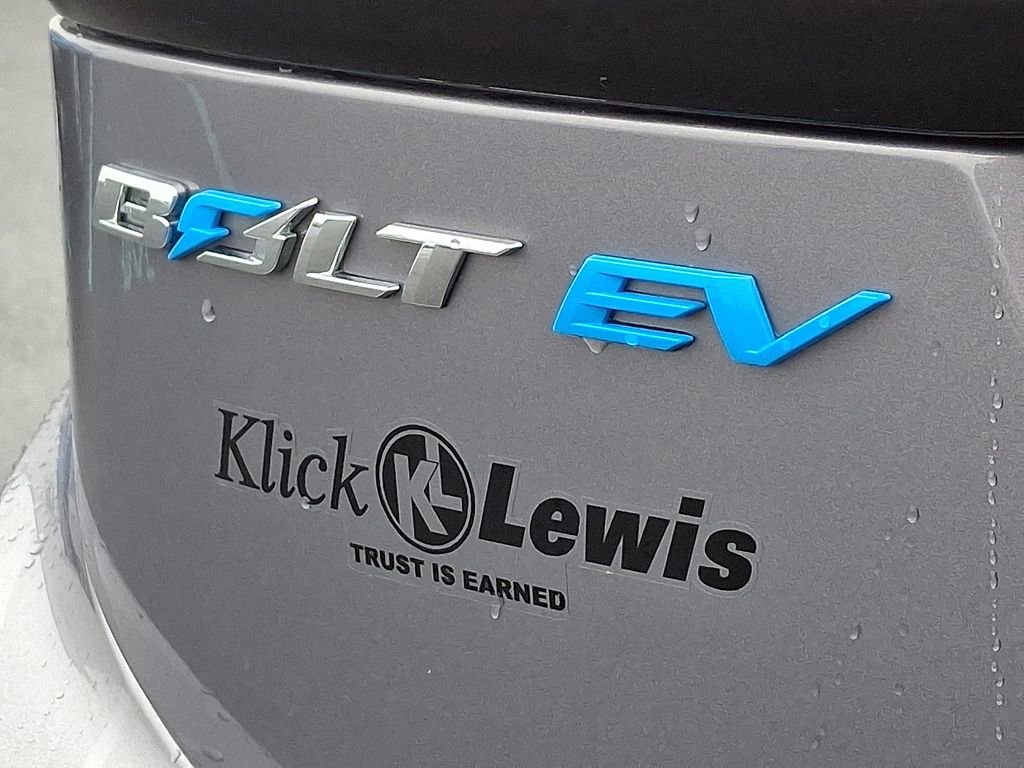 Certified 2023 Chevrolet Bolt LT w/ Infotainment Package image 36