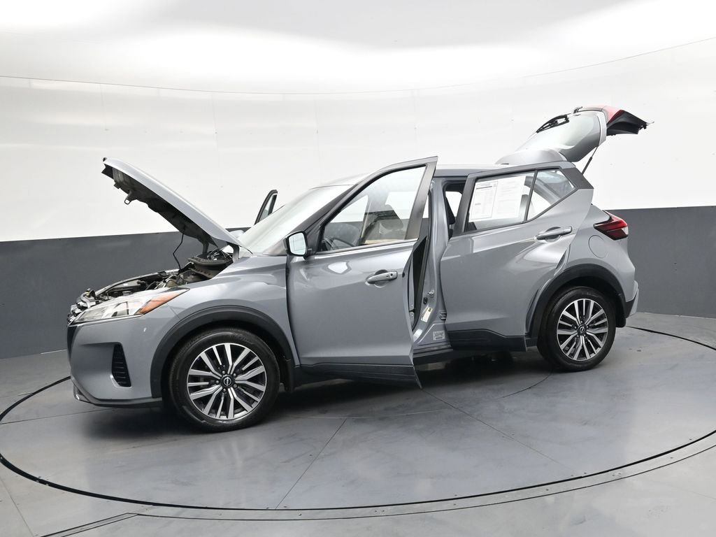 Used 2023 Nissan Kicks SV FWD image 46