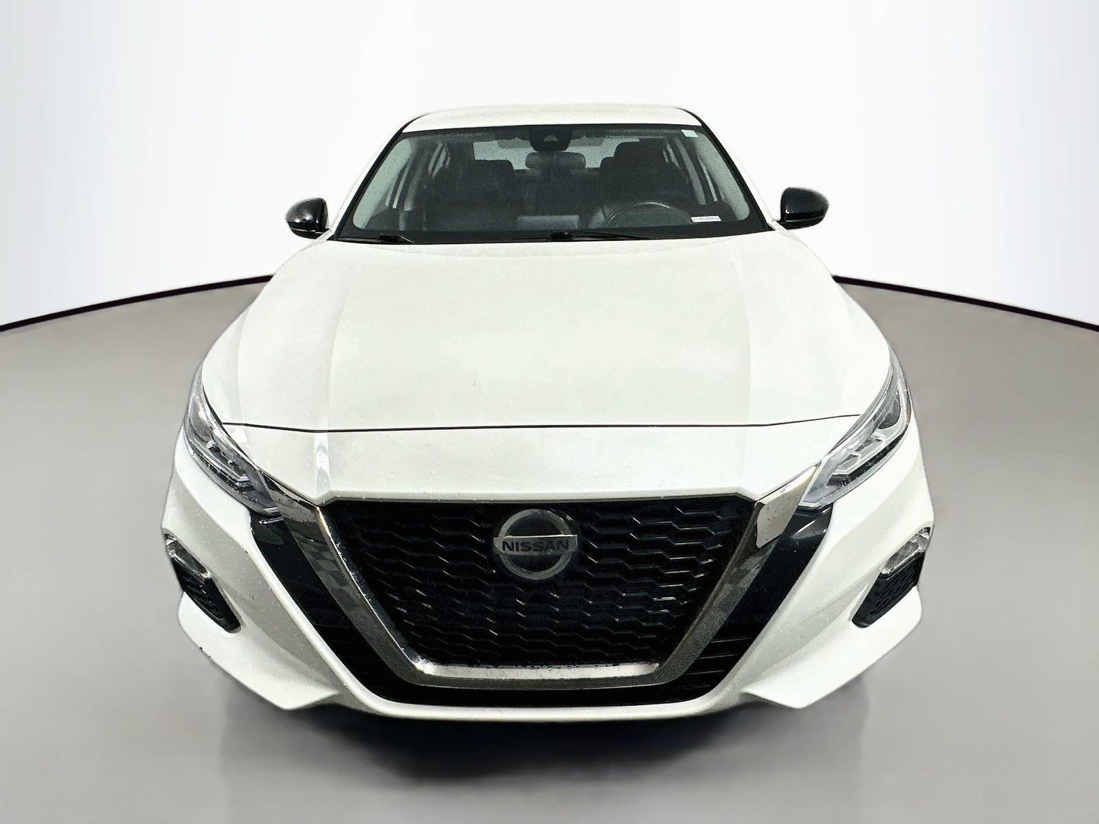 Used 2022 Nissan Altima 2.5 SR FWD image 2