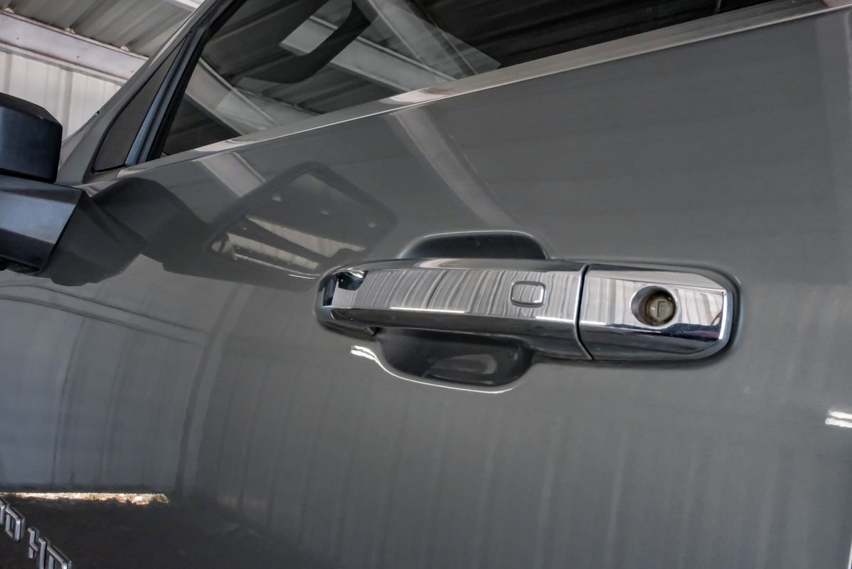 Used 2024 Chevrolet Silverado 2500 LTZ w/ LTZ Convenience Package image 41