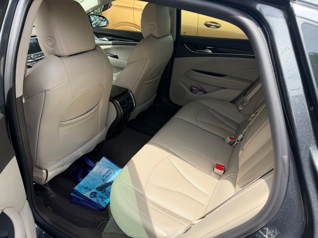 Used 2017 Buick LaCrosse Premium w/ Driver Confidence Package #2 AWD/4WD image 7