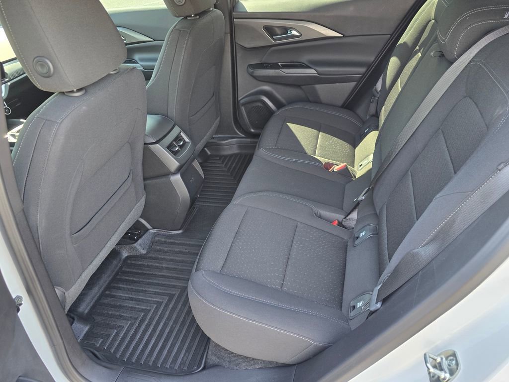 Used 2025 Chevrolet Equinox EV LT FWD image 18