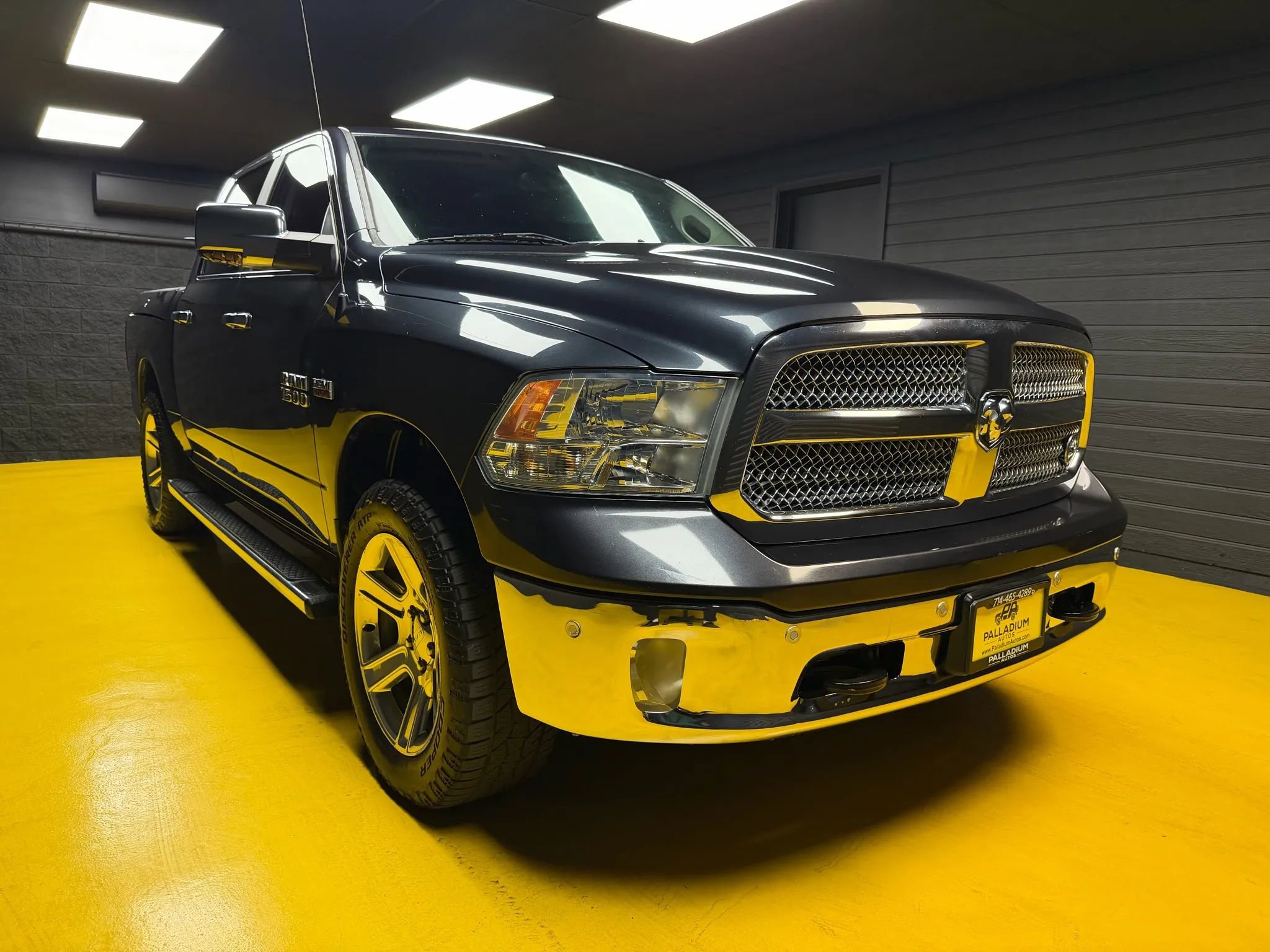 Used 2018 RAM 1500 Lone Star RWD image 3