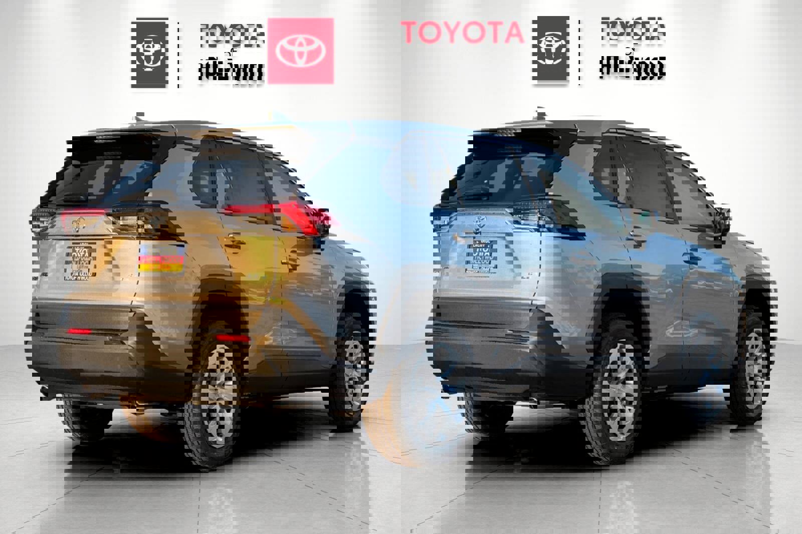New 2025 Toyota RAV4 LE image 4