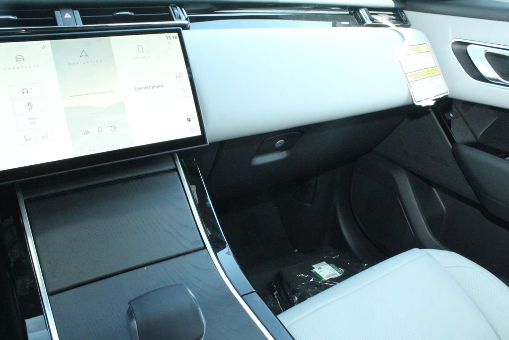 New 2026 Land Rover Range Rover Velar Dynamic SE AWD/4WD image 40