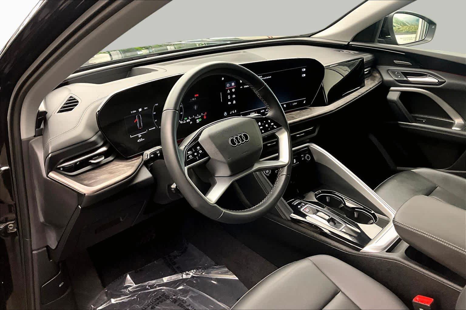 Certified 2025 Audi Q5 Premium AWD/4WD image 18