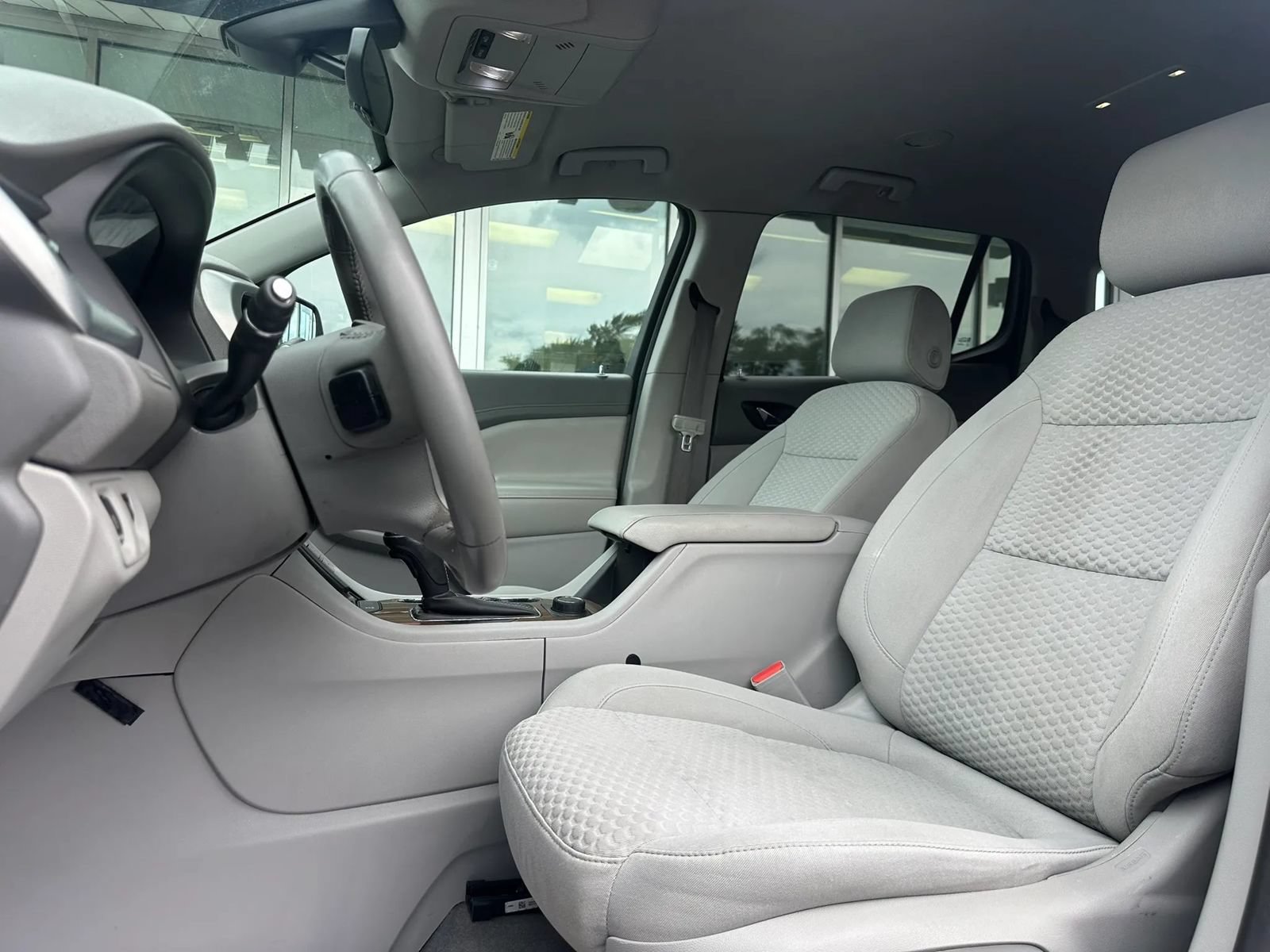 Used 2019 GMC Acadia SLE FWD image 8