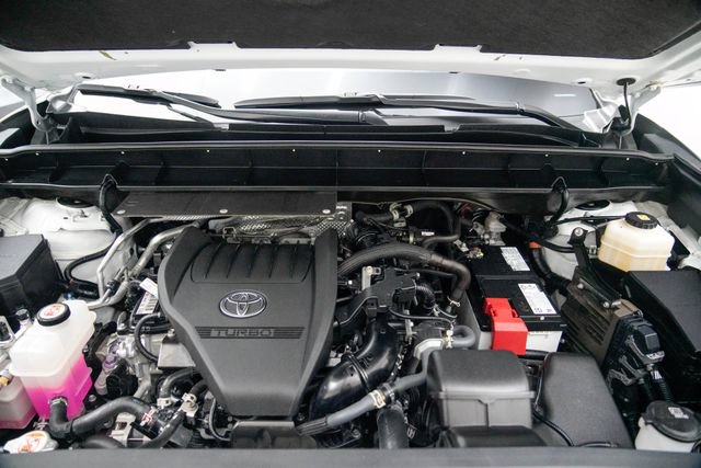 Used 2023 Toyota Highlander Platinum AWD/4WD image 10