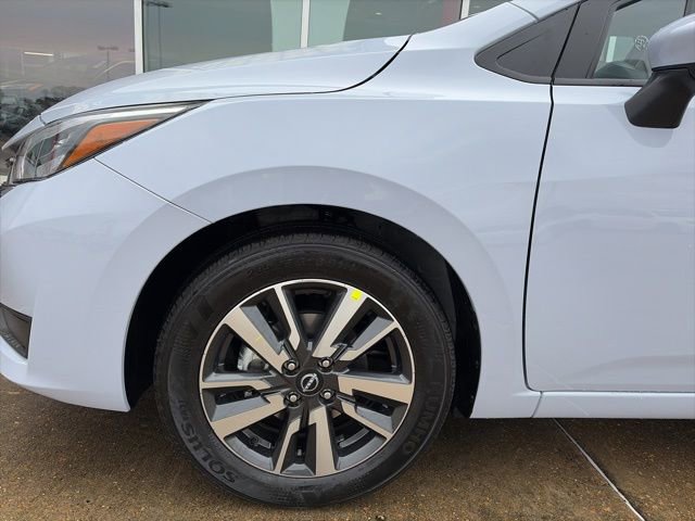 New 2025 Nissan Versa SV w/ Trunk Package FWD image 7