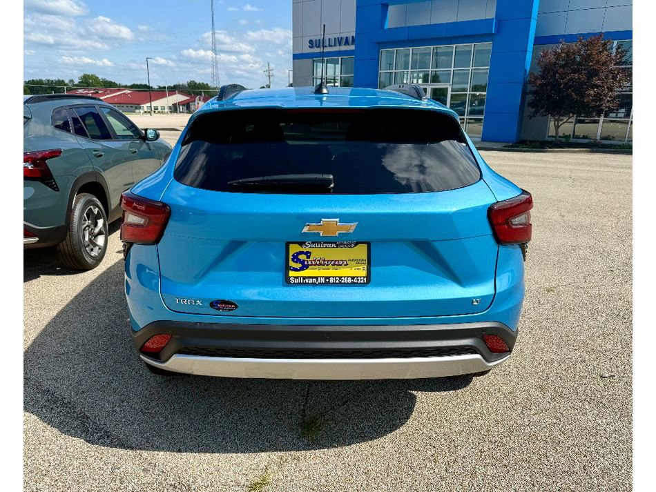 New 2025 Chevrolet Trax LT w/ Sunroof Package image 6