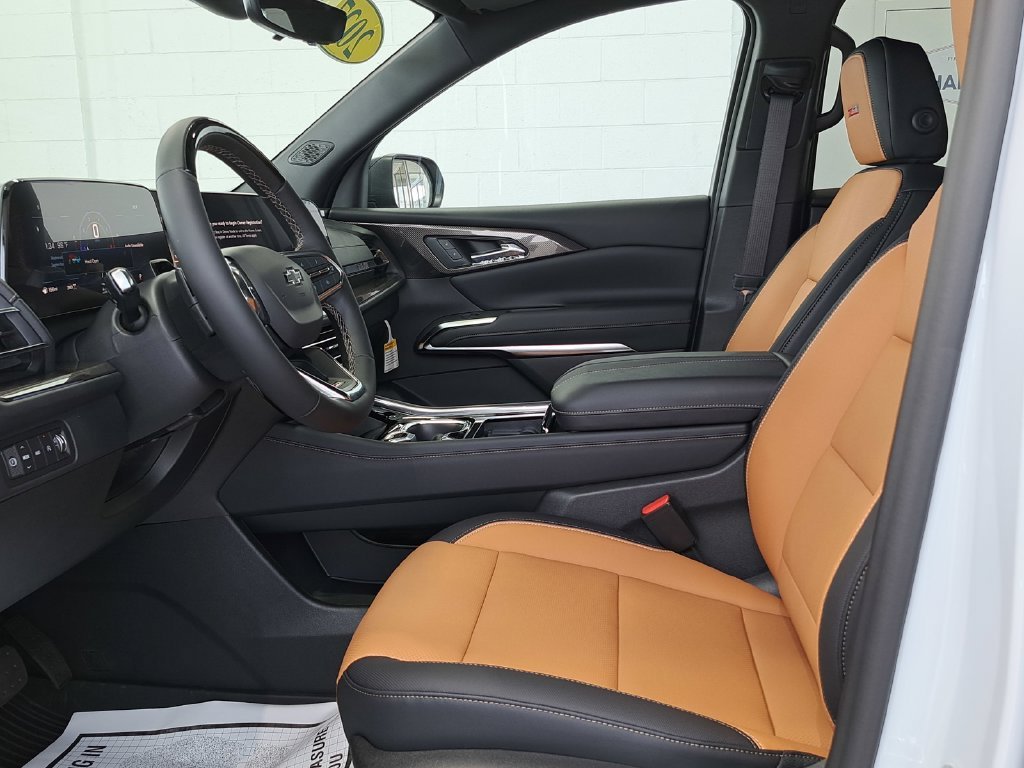 New 2027 Chevrolet Traverse Z71 w/ Enhanced Driving Package AWD/4WD image 12