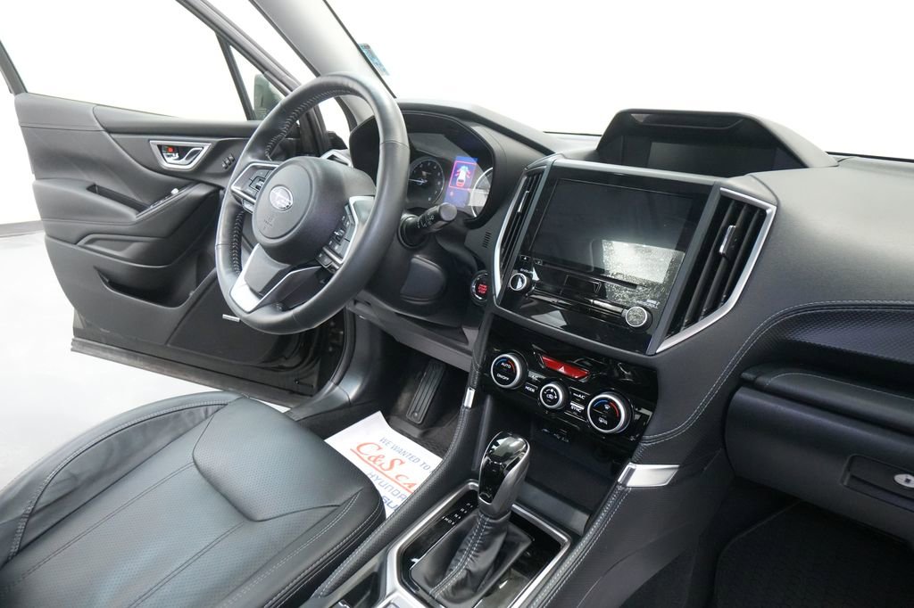 Used 2023 Subaru Forester Touring w/ Popular Package #2 image 31