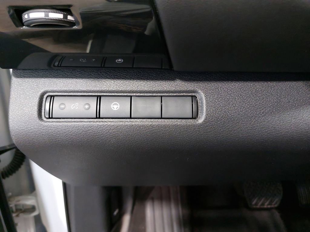 Certified 2024 Nissan Pathfinder SV AWD/4WD image 26