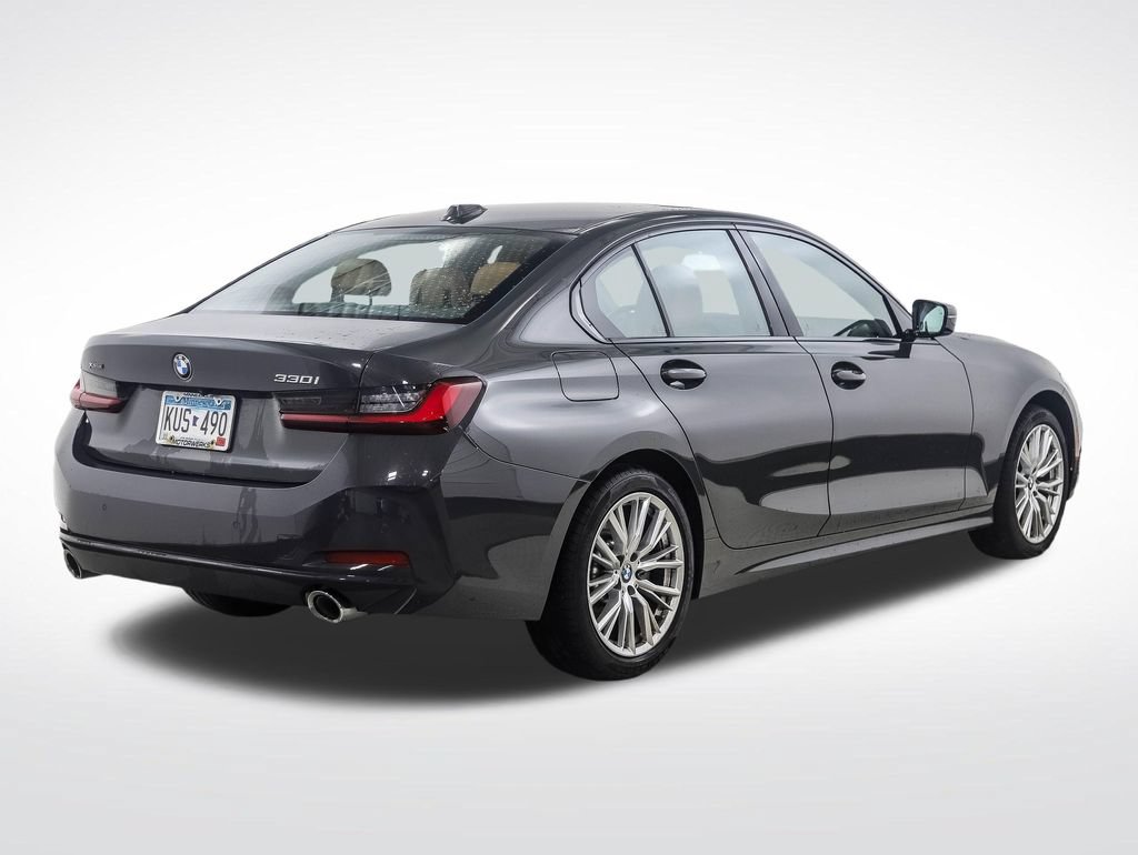 Certified 2023 BMW 330i xDrive Sedan w/ Premium Package AWD/4WD image 5