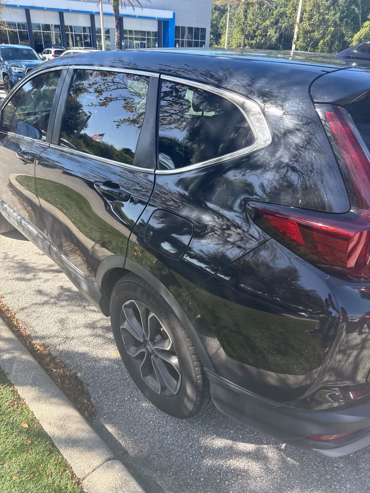 Used 2021 Honda CR-V EX-L image 4