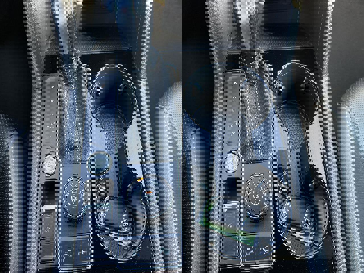 Used 2022 Volkswagen Atlas Cross Sport SEL Premium R-Line image 12