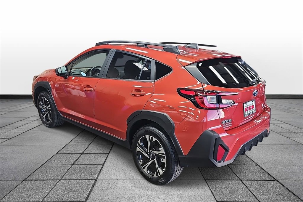 Used 2024 Subaru Crosstrek 2.0i Premium image 7