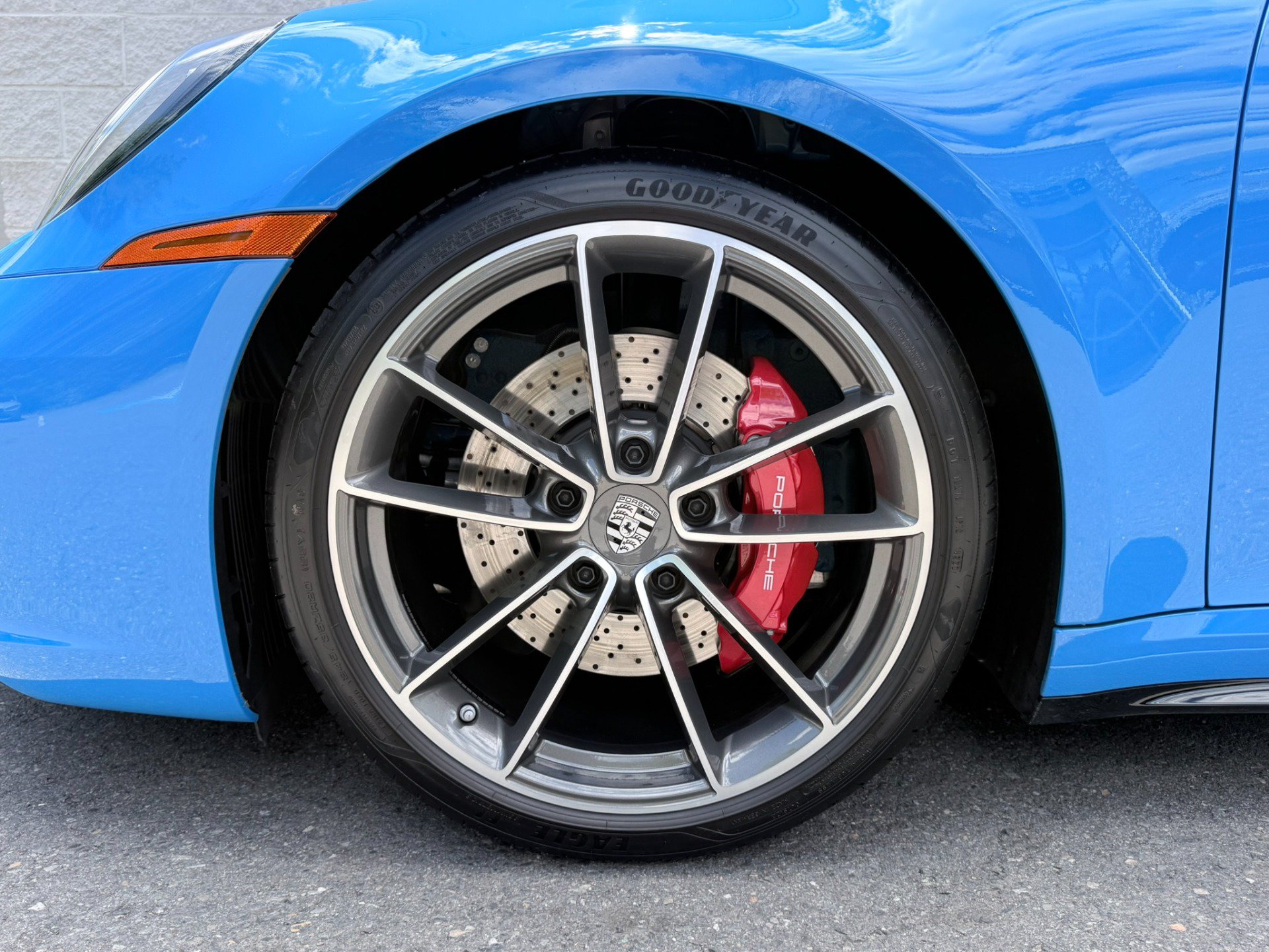 Used 2024 Porsche 911 Carrera S RWD image 48