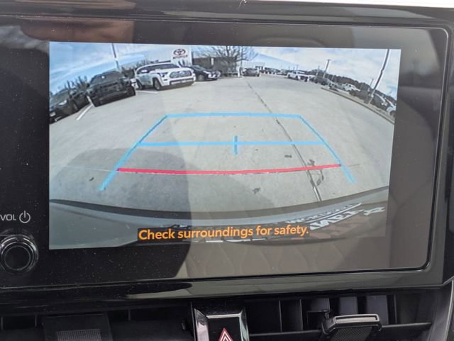 Used 2025 Toyota Corolla Cross L image 19