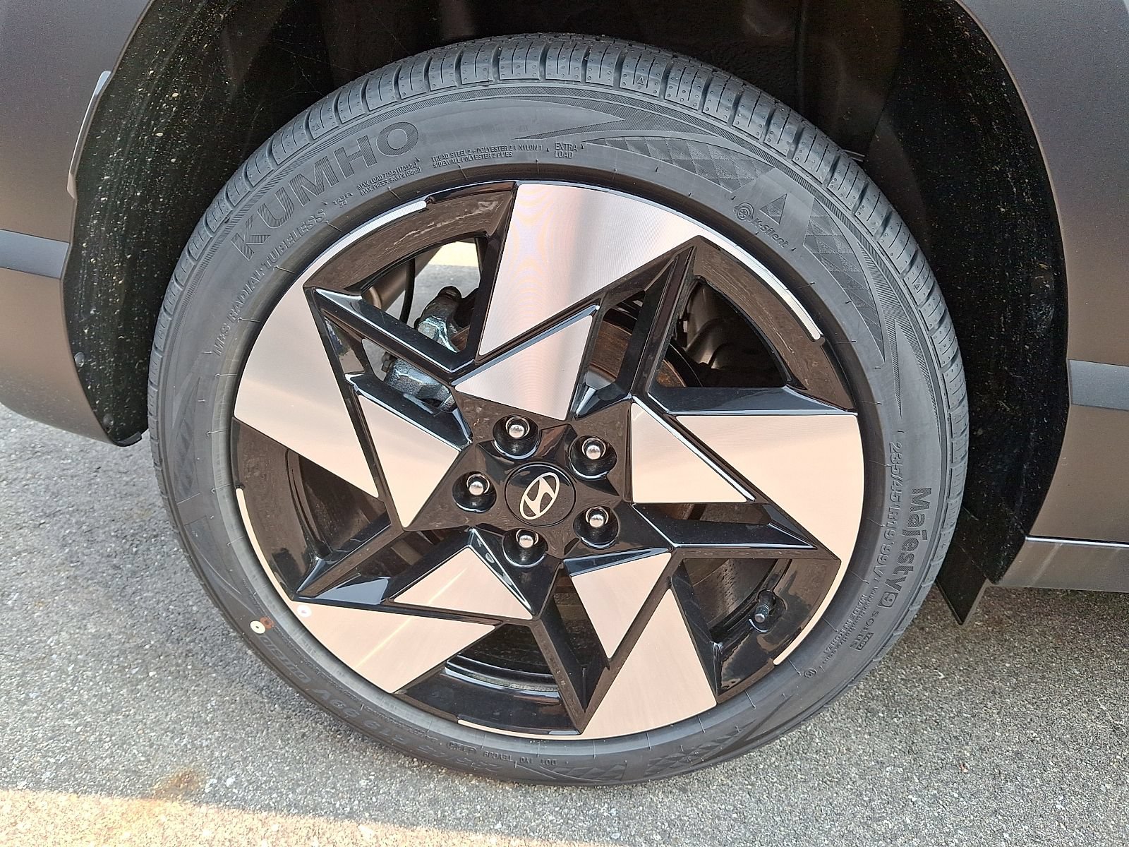 New 2026 Hyundai Kona Limited FWD image 5