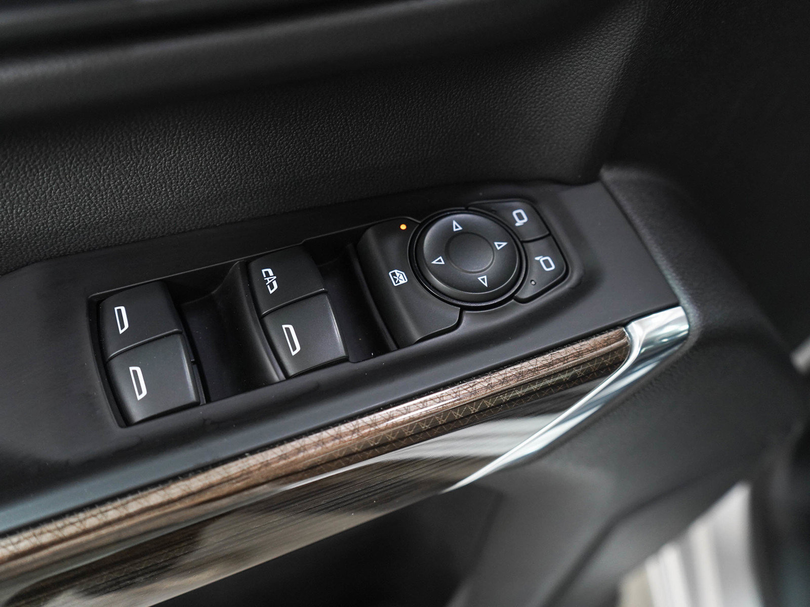 Used 2020 Chevrolet Silverado 1500 LT w/ All-Star Edition AWD/4WD image 22