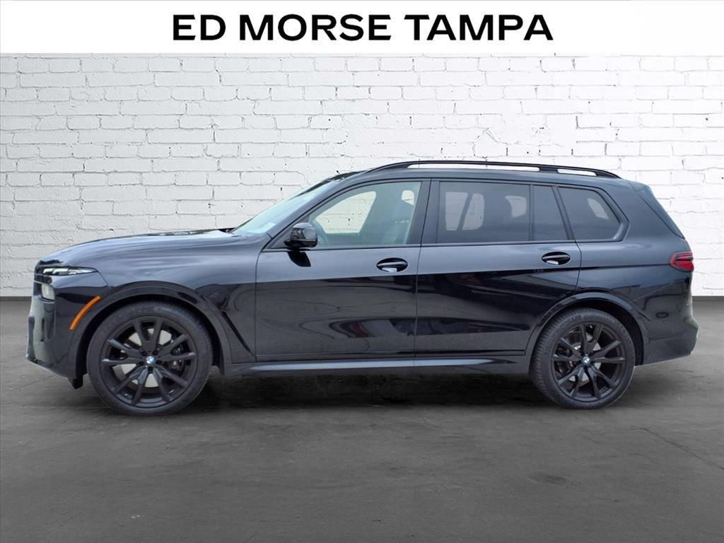 Used 2026 BMW X7 xDrive40i w/ M Sport Package AWD/4WD image 2