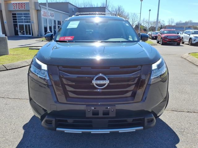 Certified 2024 Nissan Pathfinder SL w/ Black Appearance Package image 20