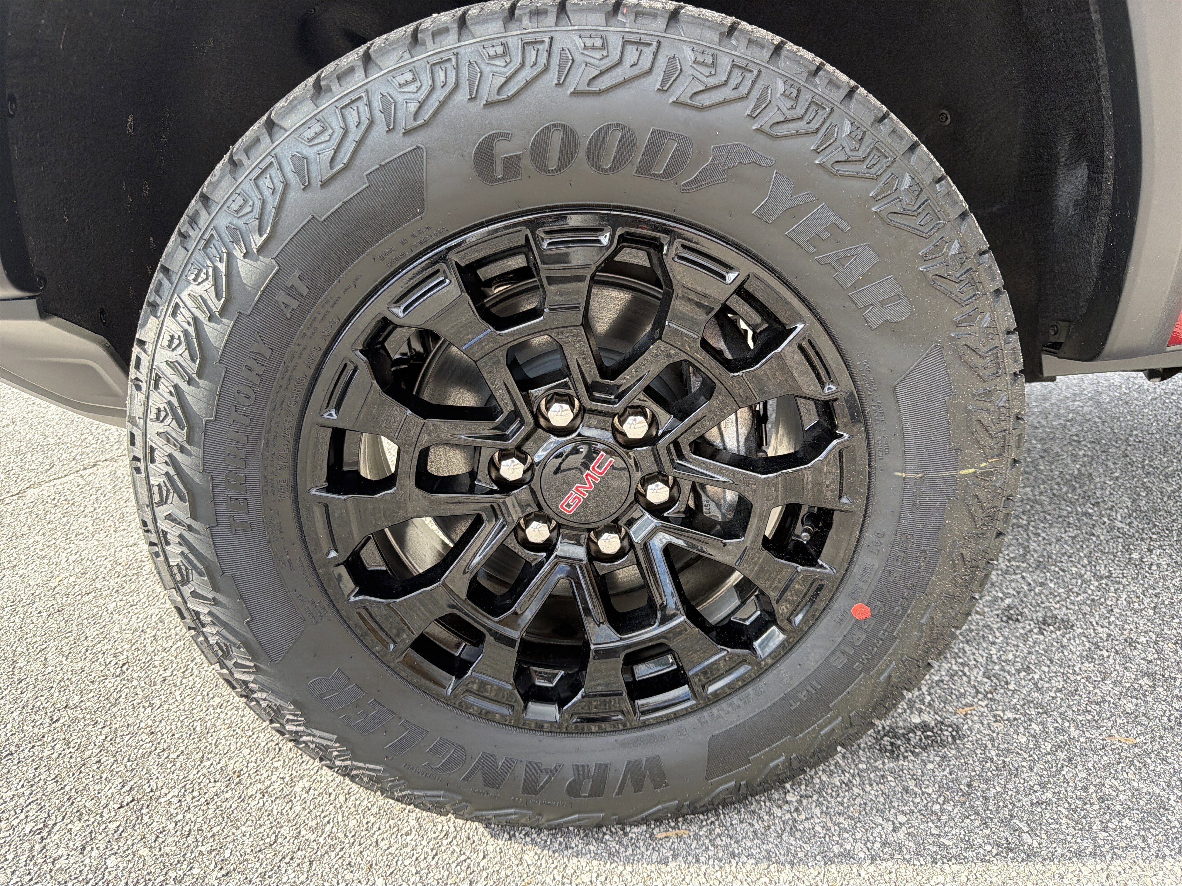 New 2026 GMC Canyon Elevation w/ Convenience Package image 23