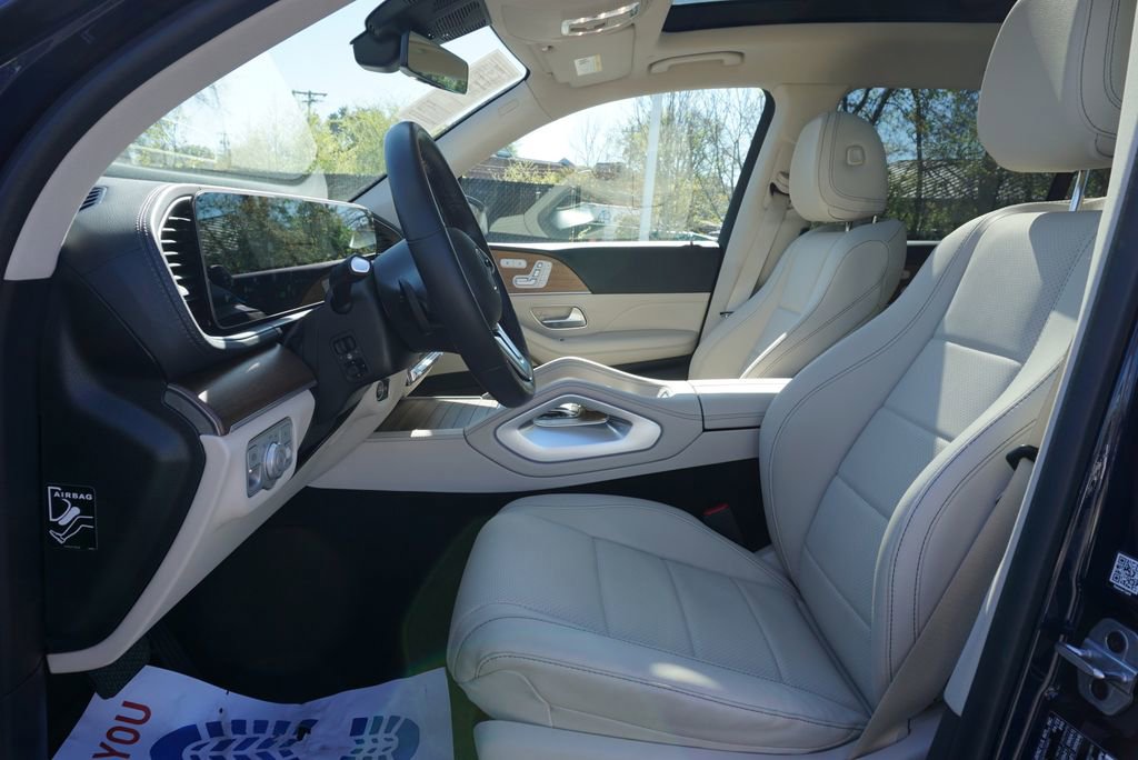 Used 2022 Mercedes-Benz GLS 450 4MATIC image 15