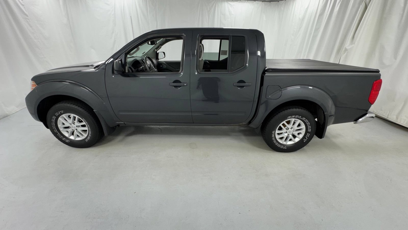 Used 2014 Nissan Frontier SV w/ SV Value Truck Package AWD/4WD image 6