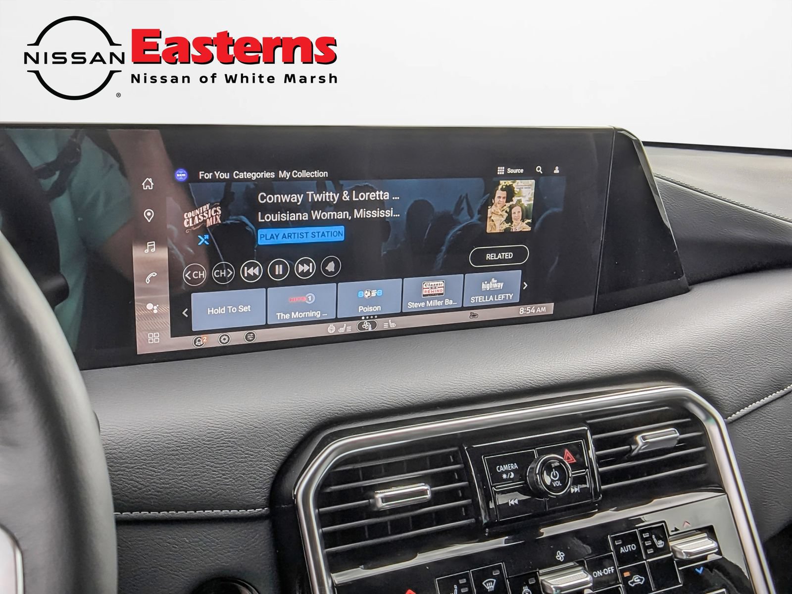 New 2026 Nissan Armada SL w/ Captain's Chari Seat Package AWD/4WD image 13