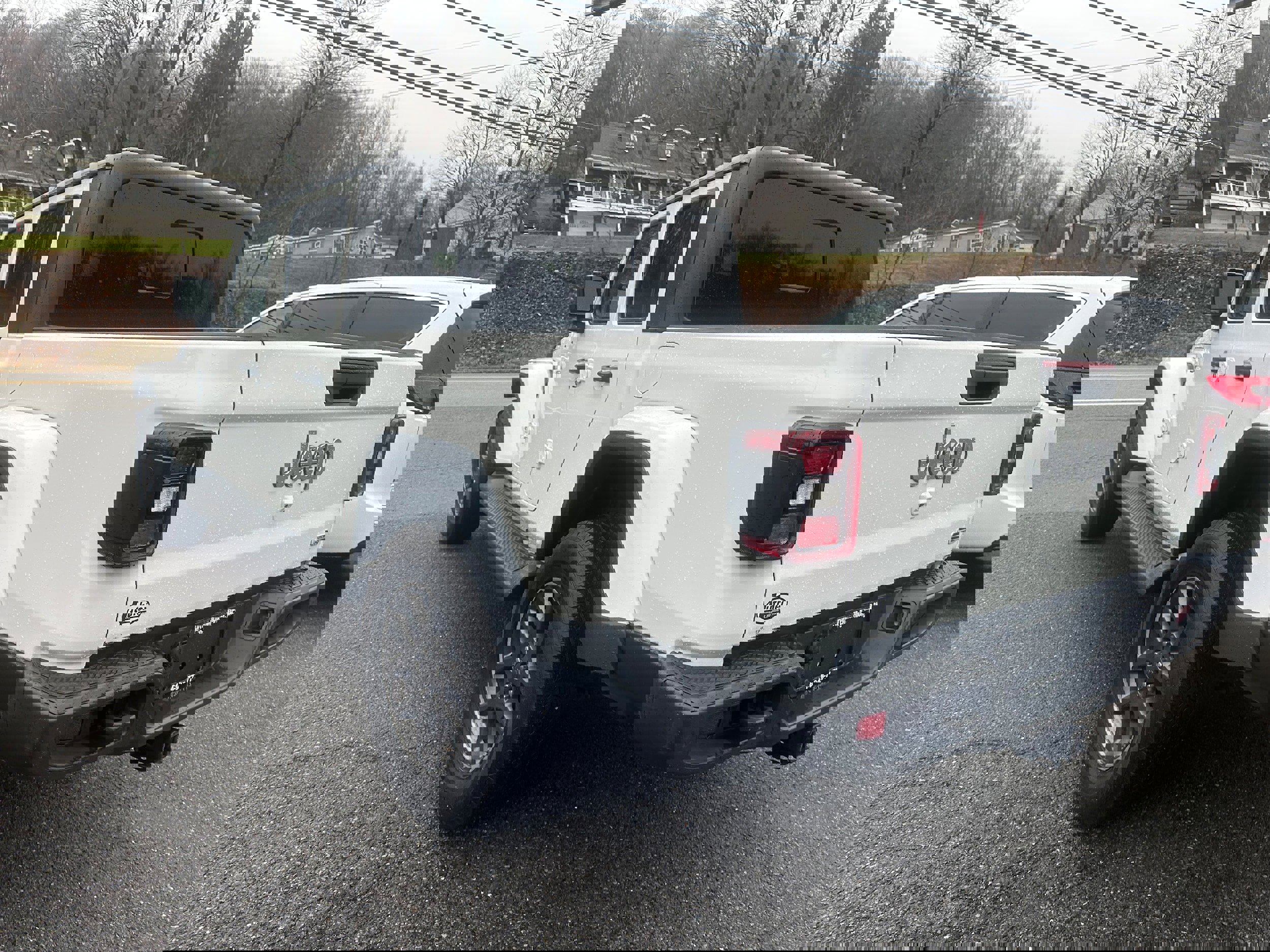 Used 2020 Jeep Gladiator Overland image 24