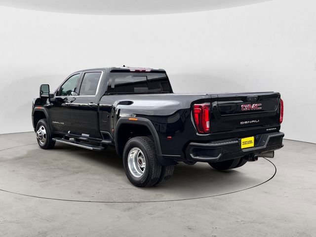 Used 2023 GMC Sierra 3500 Denali AWD/4WD image 3