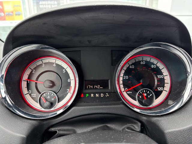 Used 2017 Dodge Grand Caravan SXT FWD image 12