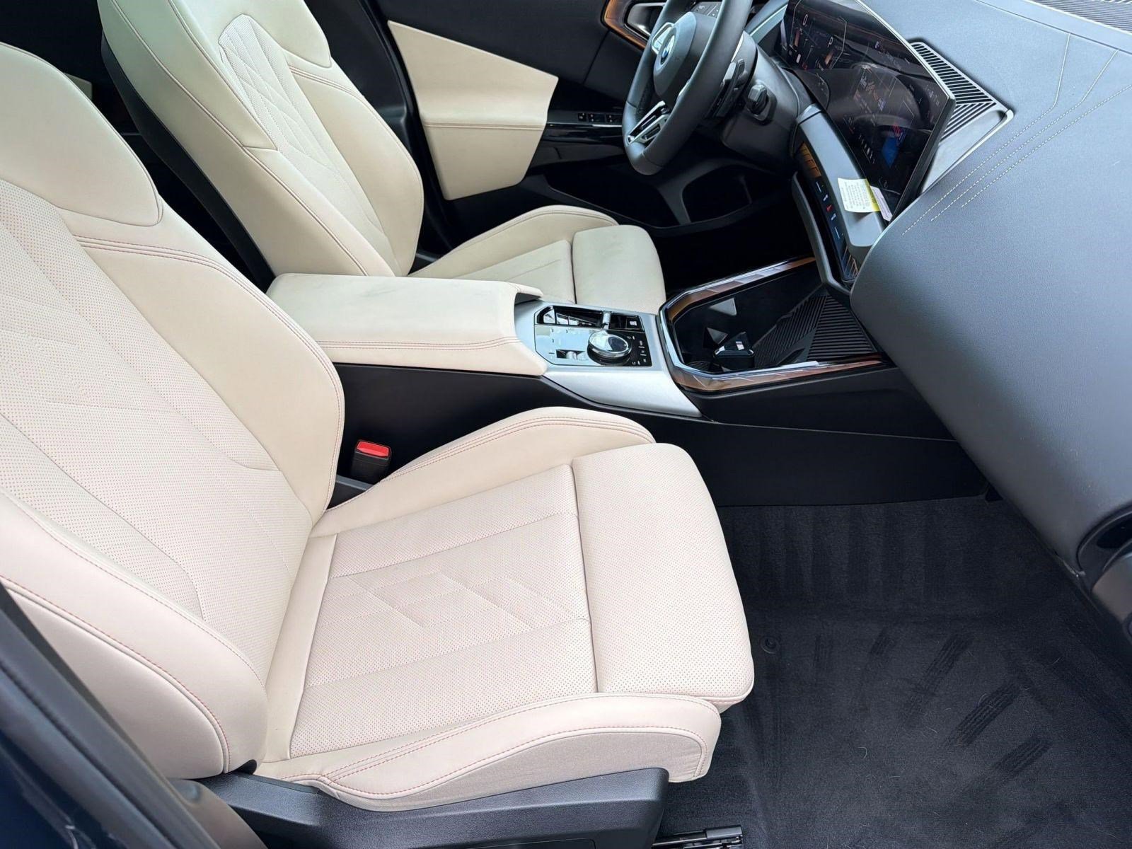 Used 2026 BMW X3 xDrive30 w/ M Sport Package AWD/4WD image 27