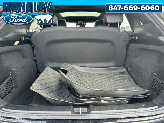 Used 2023 Mercedes-Benz GLA 250 4MATIC w/ AMG Line Exterior image 12