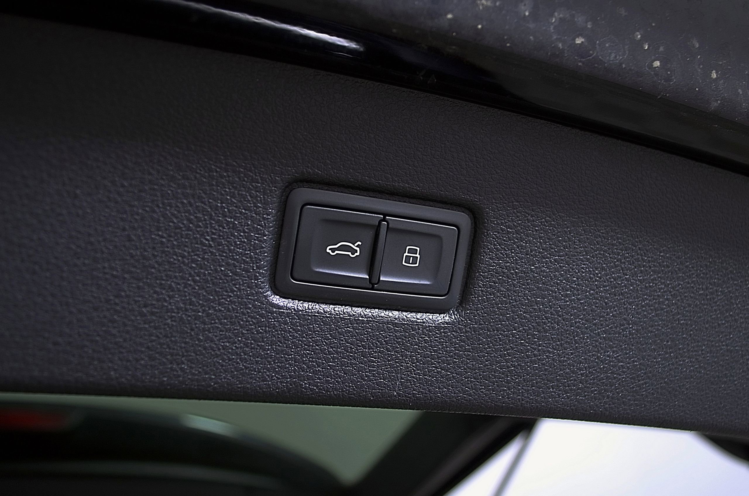 Used 2021 Audi Q7 3.0T Premium image 12